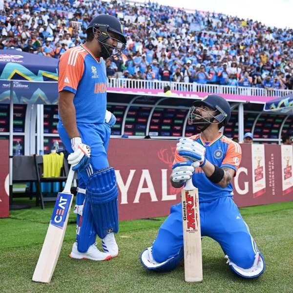 The Rohit Sharma Virat Kohli Partnership was cut short at 22 after Virat Fell For His Lowest T20 World Cup Scient of 1 Would You LIKE to see the VETERANS CONTINUE T20WONS Continue to Open T20WORLDCAIN Viratk