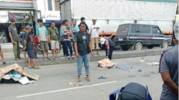 TEWAS KECELAKAAN - Kondisi korban tewas kakak beradik dalam kecelakaan di Jalur Pantura Bulakamba Kabupaten Brebes, Rabu (2/7/2025). <div class=