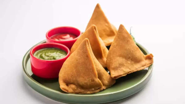 Dangerous foods to eat during monsoon: Take care of your health