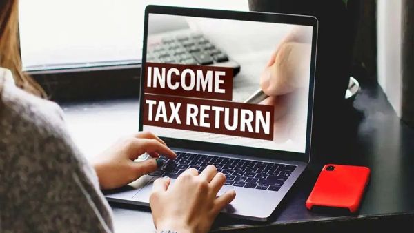 If notice has come on donating the political party? So use this facility of Income Tax Department