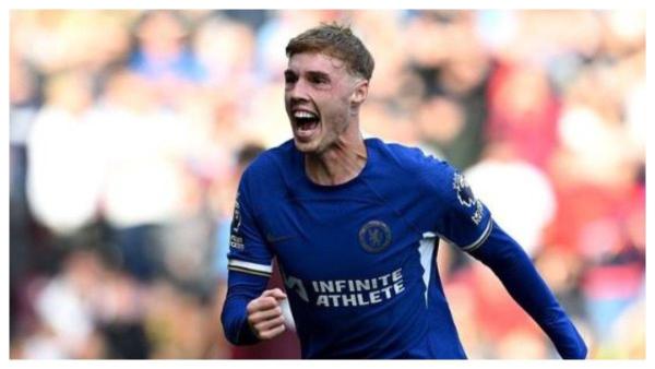 Cole Palmer pemain Chelsea.