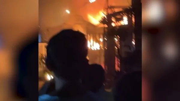 The moment of residence in Ho Chi Minh City caught fire