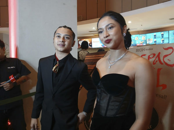 Bastian Steel dan Aghniny Haque dalam konferensi pers film Selepas Tahlil di XXI Epicentrum, Minggu (6/7/2025). <div class=