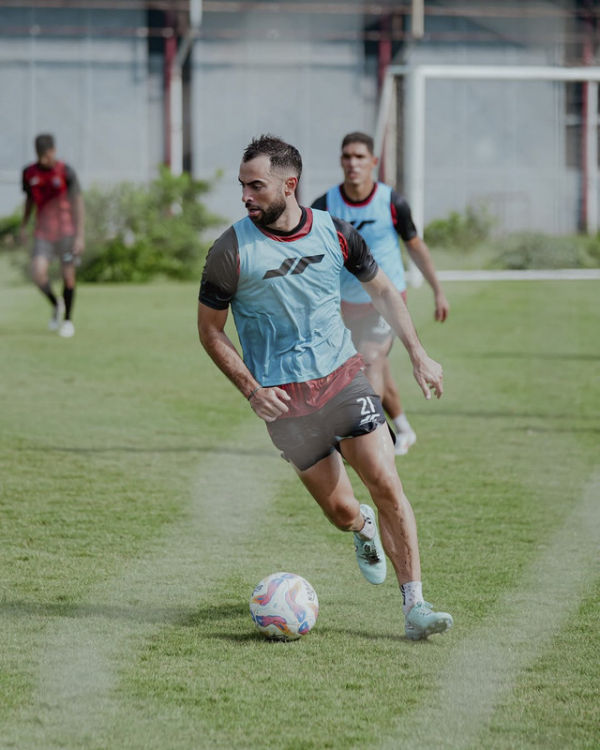 Suasana latihan Persija, Selasa (8/7/2025). <div class=