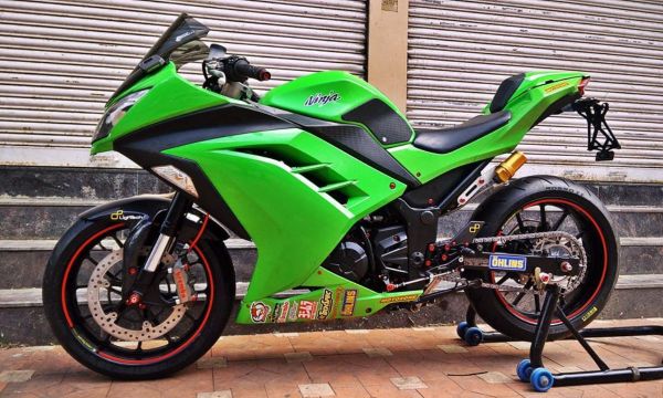 Kawasaki Ninja 300