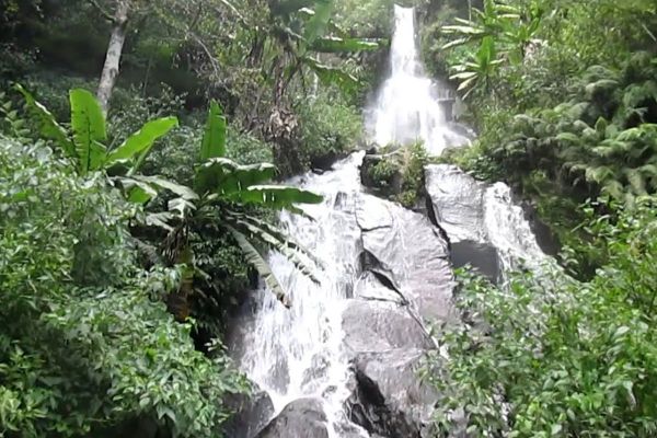WISATA WONOGIRI - Air Terjun Girimanik di Wonogiri, Jawa Tengah.