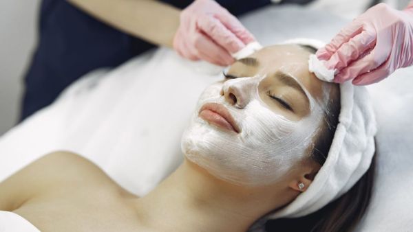These are in de-tan and brightning facials, know what is better for you