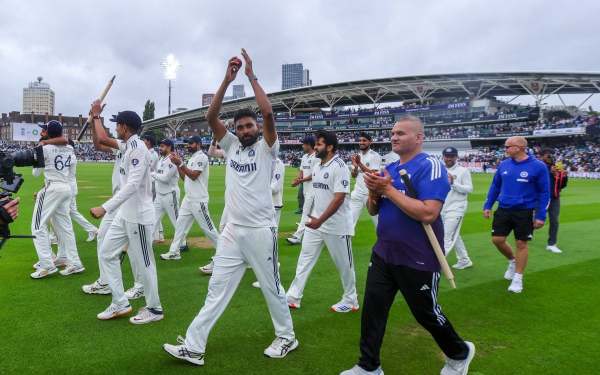 Supermen from India Tendulkar Ganguly Lead Tributes for Series Leveling Win in London