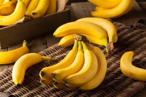 Buah pisang Makan buah pisang tidak boleh dicampur dengan beberapa makanan lain