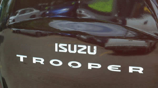 Rear emblem on black Isuzu Trooper