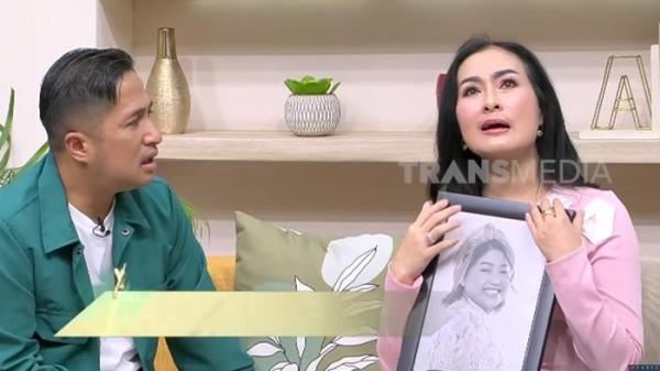 Iis Dahlia yang merupakan orang terdekat wanita berdarah Betawi itu saat hadir menjadi binta