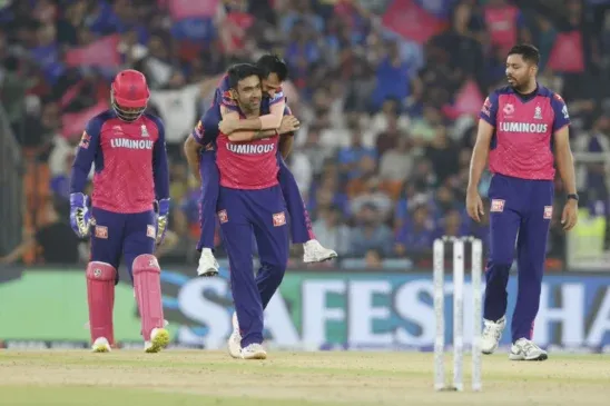 2 for 19 vs Royal Challengers Bangalore