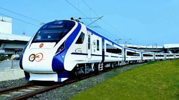 Vande Bharat Train Price: Vande India's fare on these main routes including New Delhi, Mumbai, Chennai, the fare of India is here
