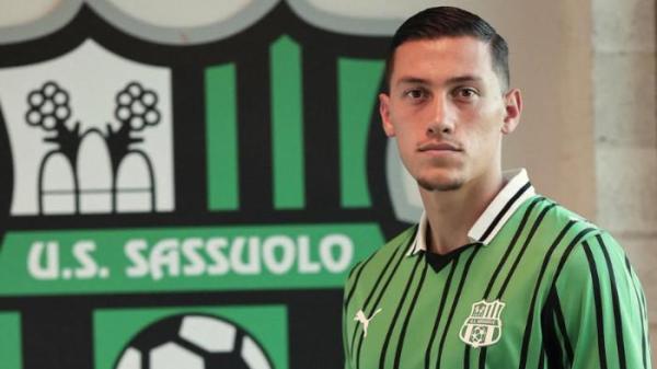 JAY IDZES - Pemain Timnas Indonesia, Jay Idzes, menjadi rekrutan dari Sassuolo Calcio pada masa bursa transfer Serie A musim 2025/2026, Sabtu (9/8/2025). (Instagram Sassuolo - 10/8/2025)