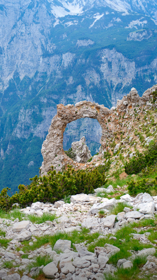 Via Dinarica: Peaks & Paths