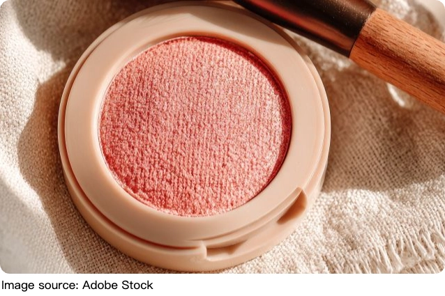 Má Hồng Cho Mái Tóc Nâu