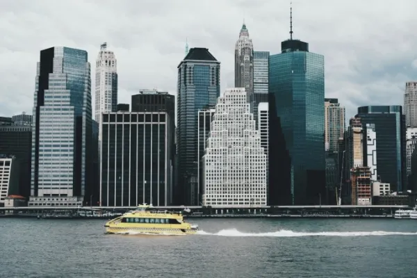 Manhattan, New York. Photo by Unsplash/sherzodmax