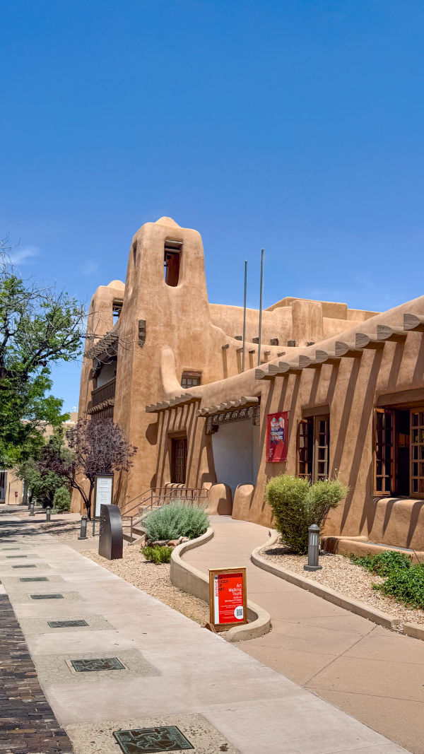 Santa Fe's Art Charm
