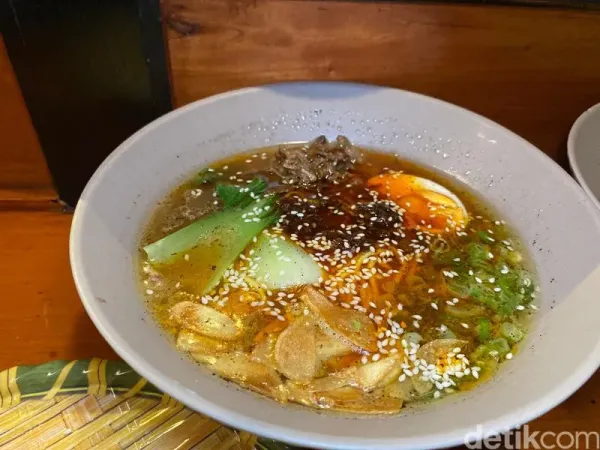 Saki Yatai: Warung Jepang kaki lima milik chef Doni Silpani di Panglima Polim