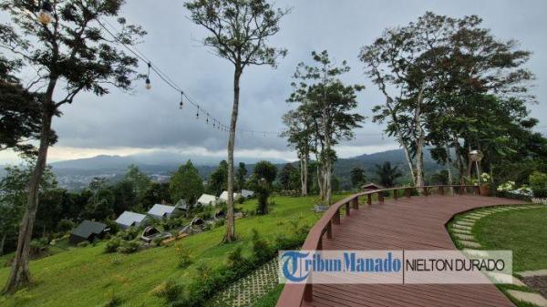 WISATA: Keindahan Kilapong Hills, tempat wisata baru yang sajikan keindahan gunung Lokon Tomohon, Sulawesi Utara, Rabu 2 Oktober 2025.