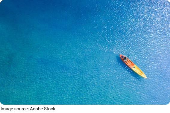 Почему океан синий