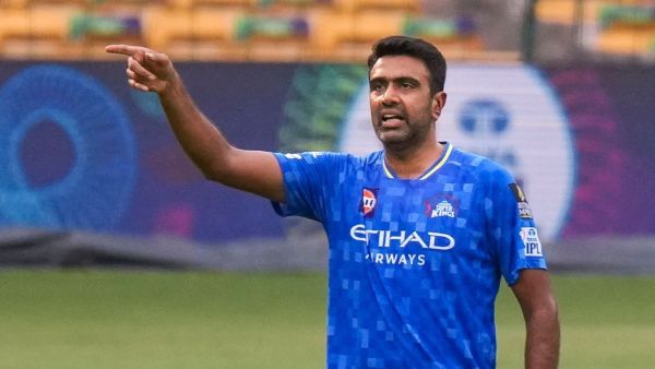 R Ashwin narrowly escaped online fraud, received such messages on WhatsApp