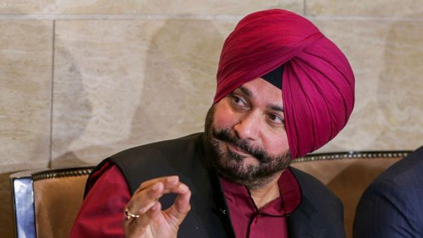 Gambhir-Agarkar will have to be removed... Navjot Singh Sidhu gets angry on viral post, imposes class
