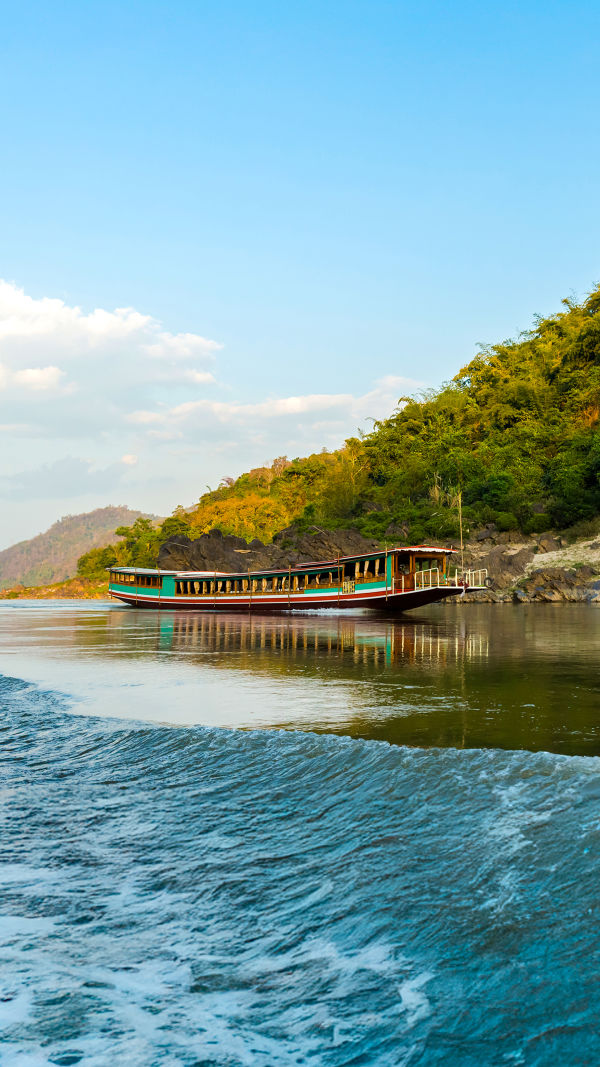 Pak Beng: Mekong in Motion
