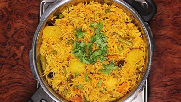 Winter Special Veg Tehri