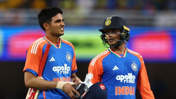 IND vs AUS: Match suddenly stopped, players out of the field and fans also hidden; Why did this happen in Gaba? IND vs AUS: Match suddenly stopped, players out of the field and fans also hidden; Why did this happen in Gaba?