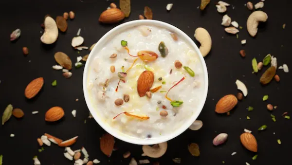 You can make a healthy kheer using oats