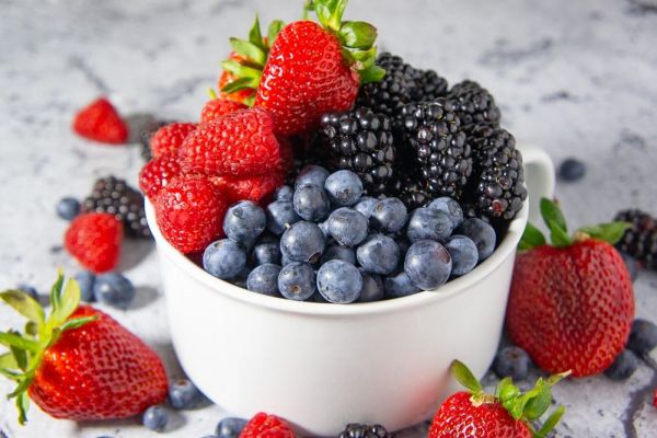 Feeling Bloated? These 7 Fruits Could Be Your Gut's New Best Friends