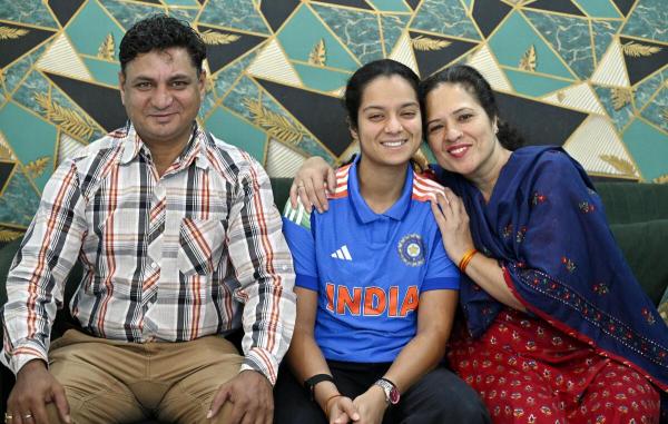 Pratika Rawal with her parents Pradeep and Rajni