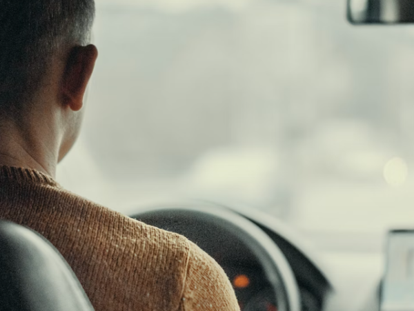 Ilustrasi taxi driver season 3 tayang jam berapa di viu. Sumber: Unsplash/Viktor Bystrov