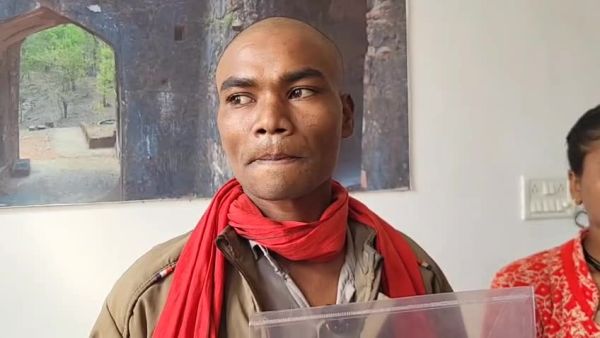 BLO's son who died on duty got compassionate appointment in 5 days, Collector handed over the letter, family got support