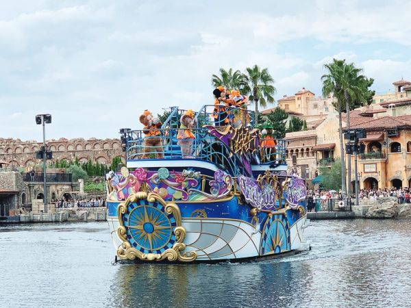 หลาก&หลาย