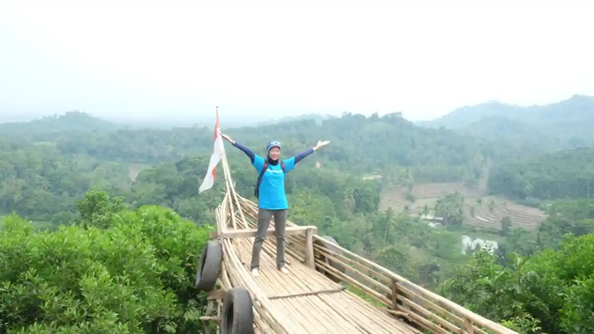 Bukit Pangonan di Pringsewu, Lampung.