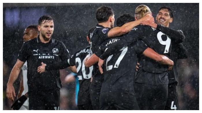 SELEBRASI CITY - Para pemain Manchester City merayakan gol ke gawang Fulham pada laga pekan ke-14 Liga Inggris 2025/2026 di Stadion Craven Cottage, London pada Rabu (3/12/2025).(Website Man City - 3/12/2025)