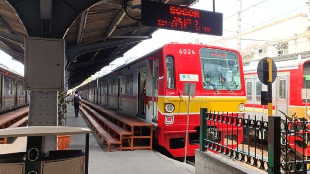 KRL Commuter Line rute Bogor-Jakarta