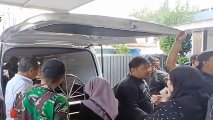 REKONSTRUKSI - Tangkapan layar KompasTv. <div class=