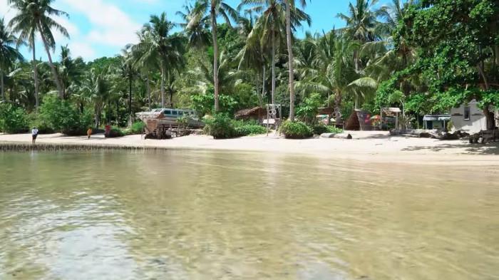 Liburan akhir tahun seru dan hemat di Pulau Soop Papua Barat Daya untuk seluruh keluarga.