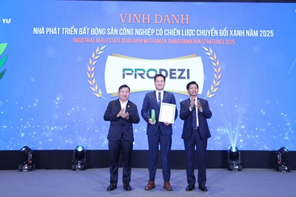 Prodezi Long An was honored as Industrial Real Estate Developer with a Green Transformation Strategy 2025 at the Industrial Real Estate Forum 2025. Photo courtesy of Prodezi