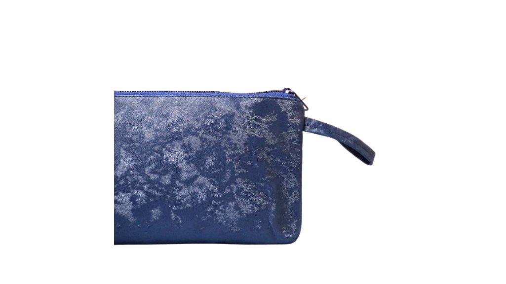 Pouch Vinyl Bulu Kucing dari El Rumi