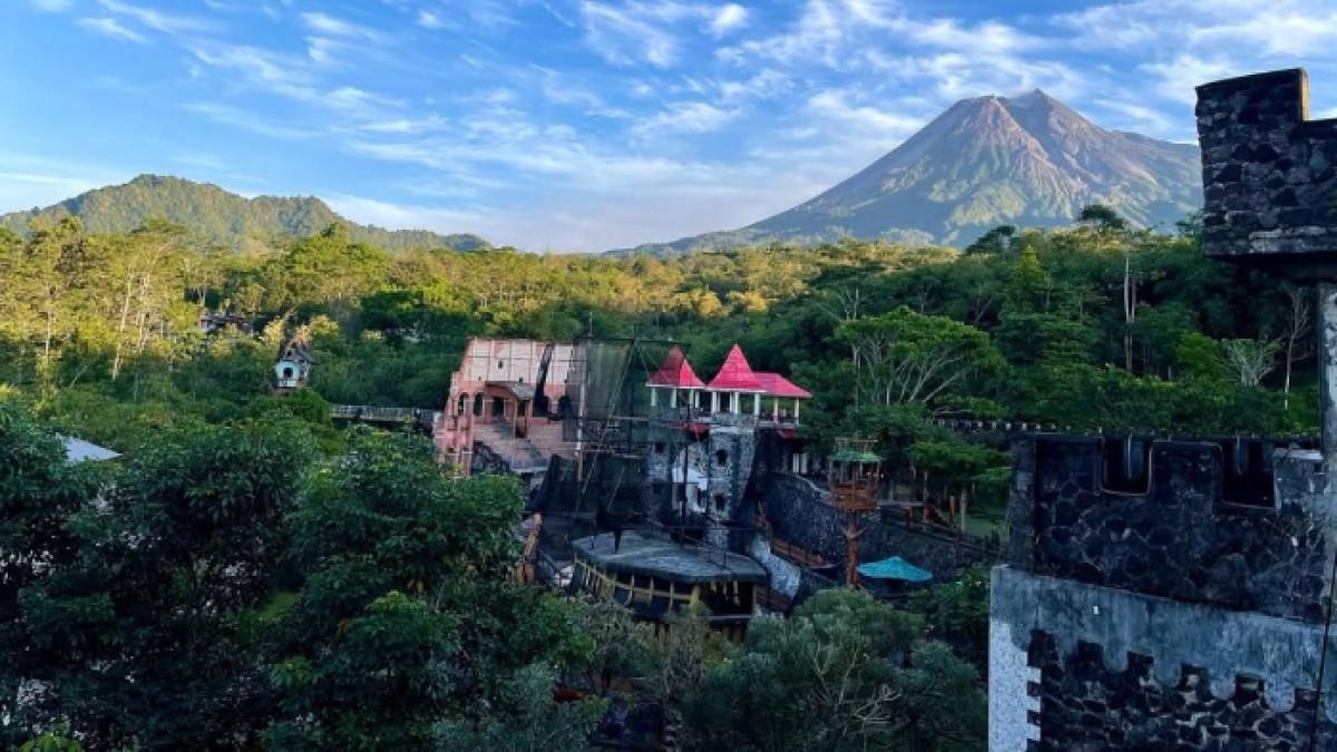 The Lost World Castle, tempat wisata di Jogja bak negeri dongeng yang bisa kamu jelajahi.