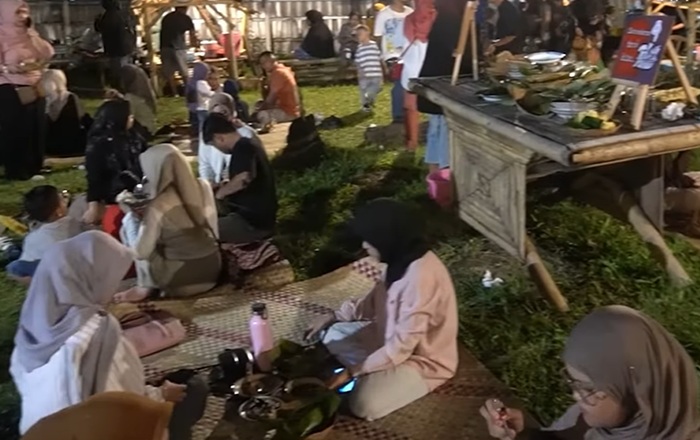 WISATA KULINER GORONTALO -  Potret Pasar Ambuwa di Gorontalo, Senin (22/12/2025).