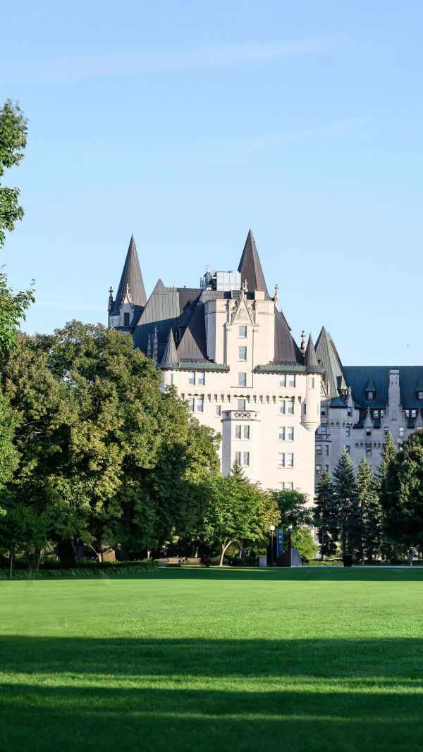 Laurier Castle Stay
