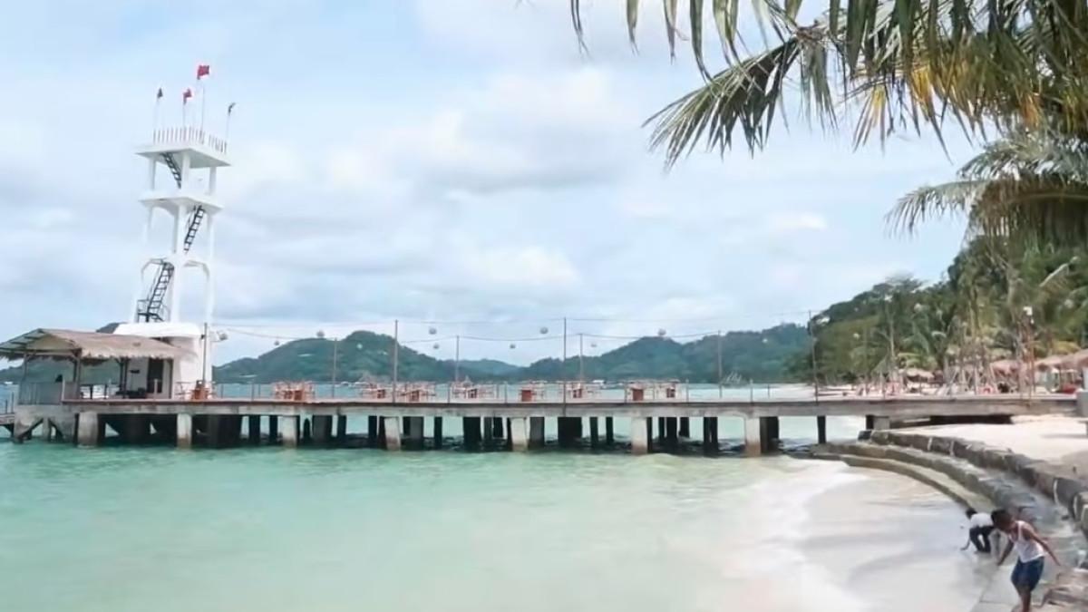 Kyoko Beach Lampung, pilihan tepat liburan keluarga bermain, foto, dan menikmati musik pantai santai.