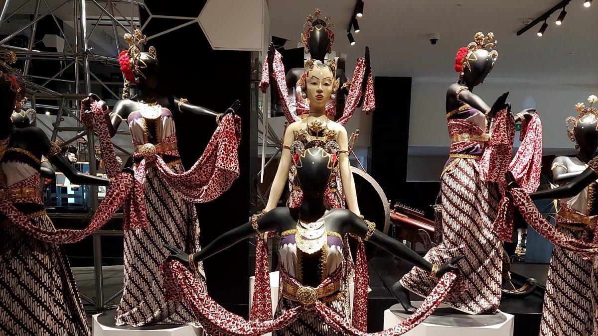 Museum Sonobudoyo adalah satu tempat wisata dekat Stasiun Tugu Jogja yang cocok buat keluarga.