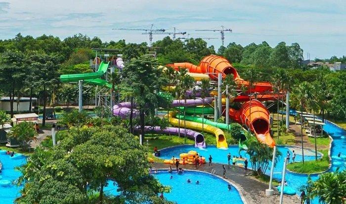 Go! Wet Waterpark, rekomendasi tempat wisata di Bekasi.