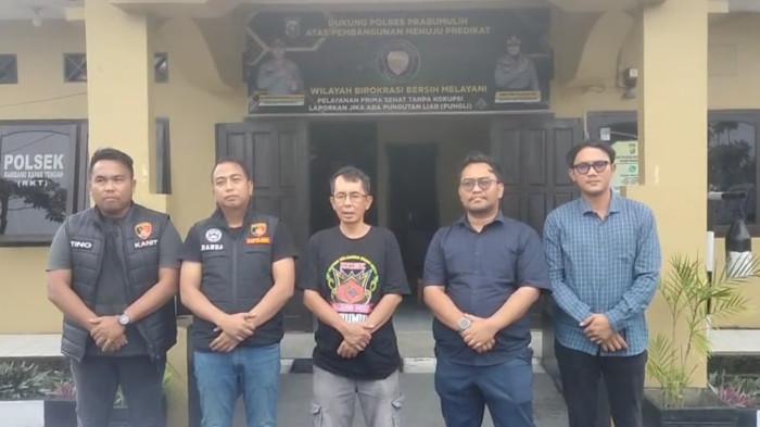 Pertemuan yang diinisiasi polisi tersebut untuk melakukan mediasi.
